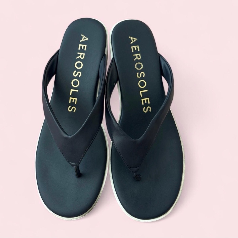 Aerosol Navy Wedge